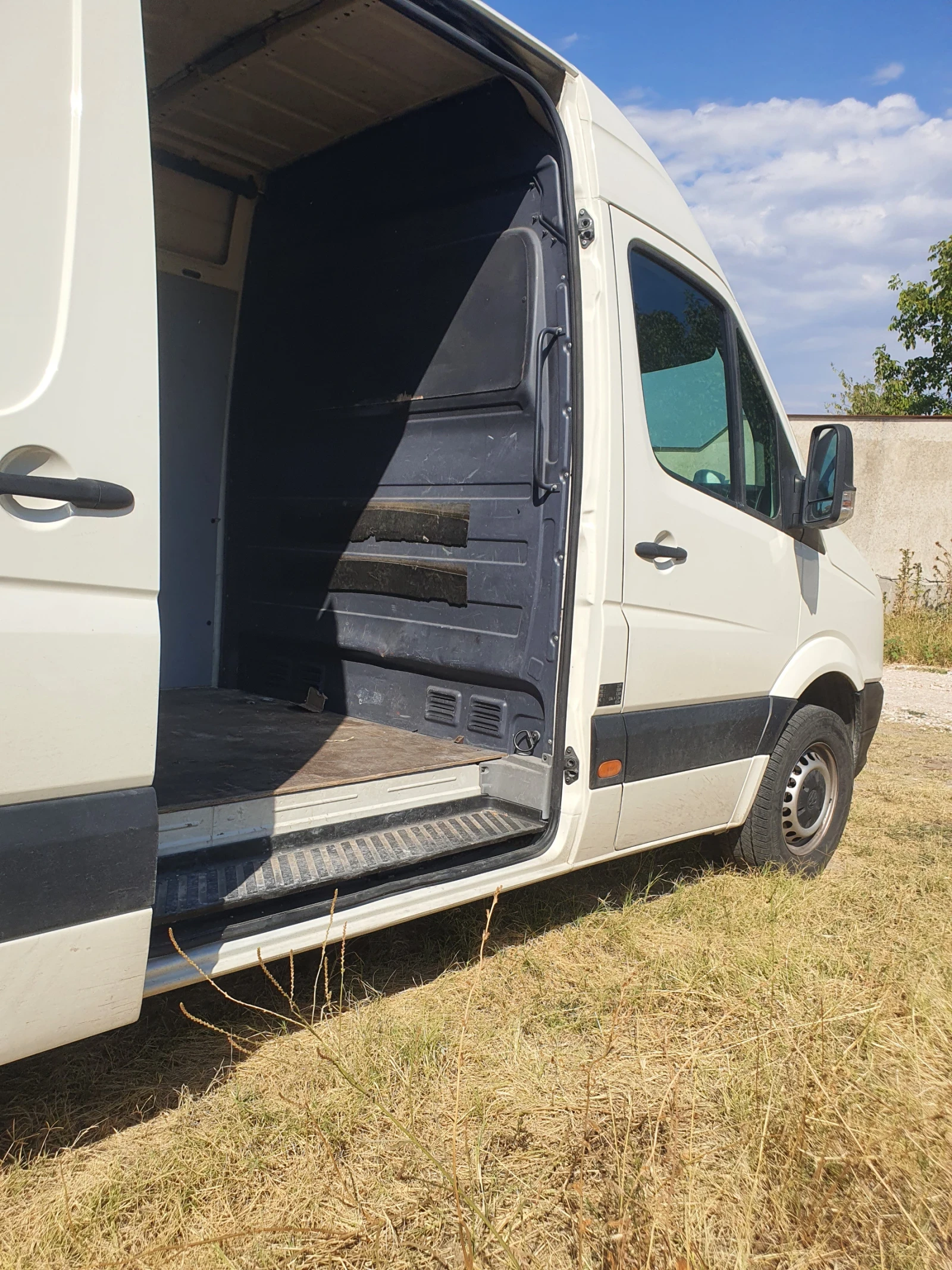 VW Crafter Maxi база, снимка 8 - Бусове и автобуси - 55265775
