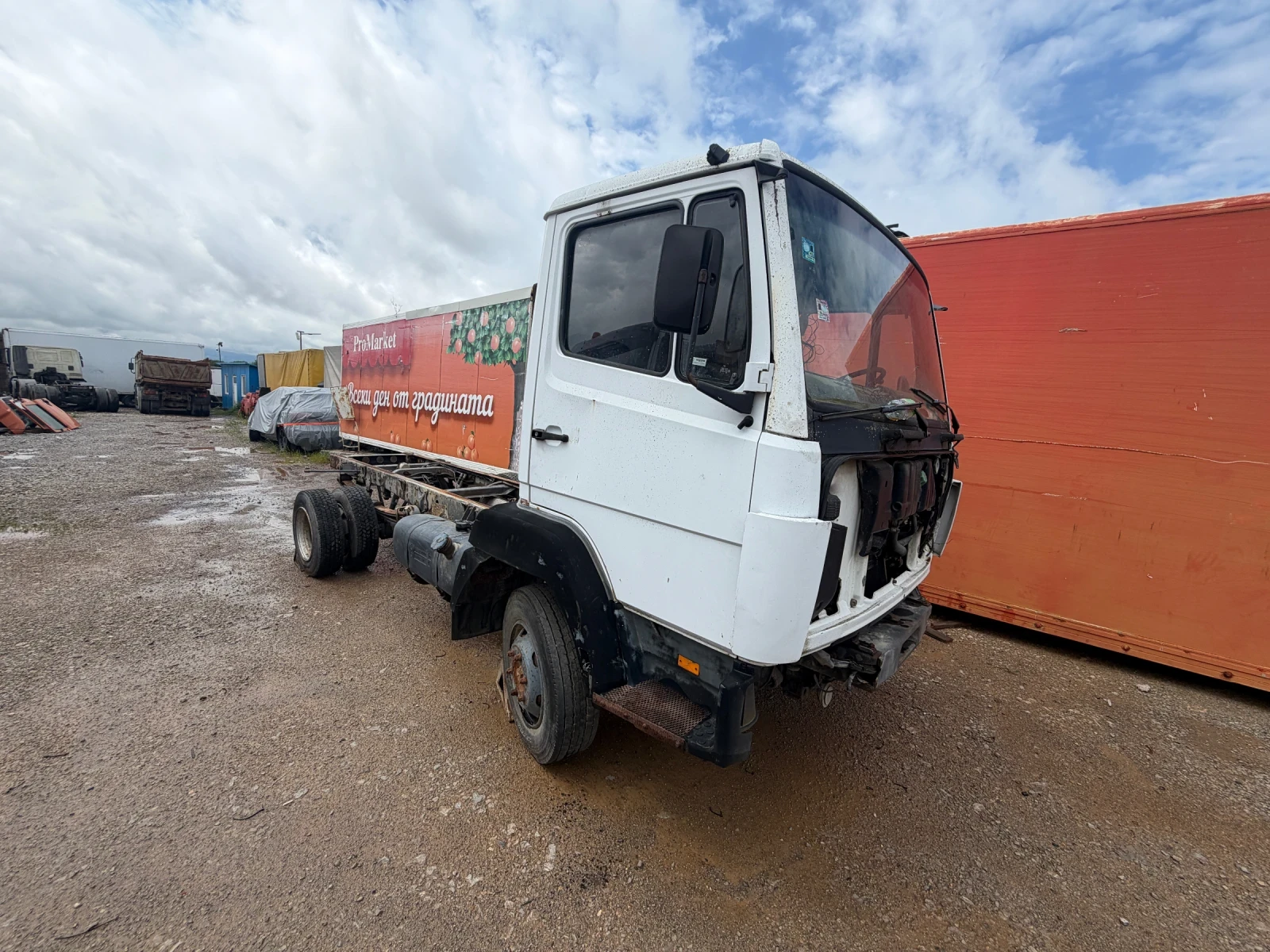 Mercedes-Benz Atego 811