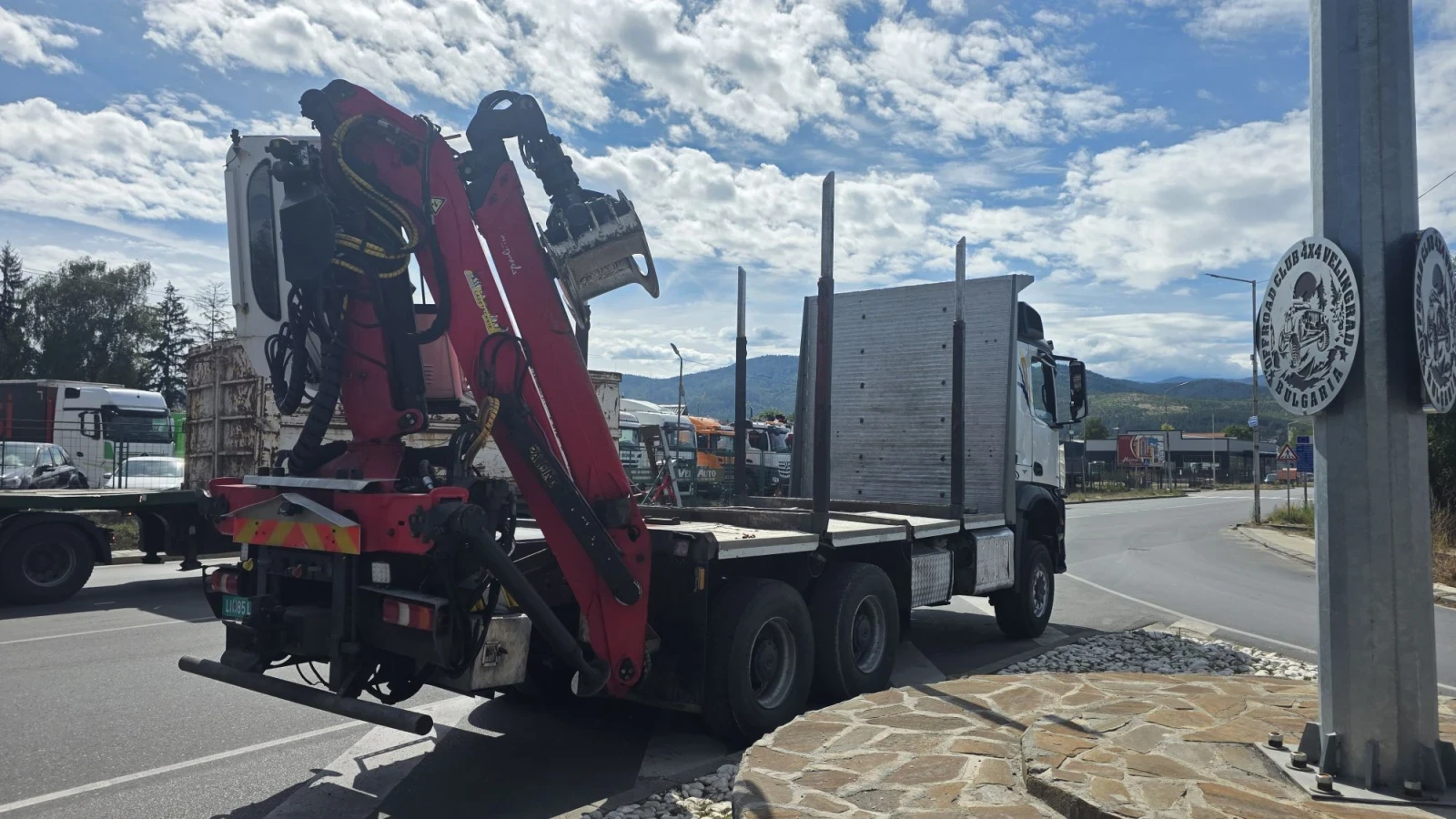 Mercedes-Benz Arocs 33 51 EURO 6 6X6 Целият на ресьор, снимка 3 - Камиони - 55889076