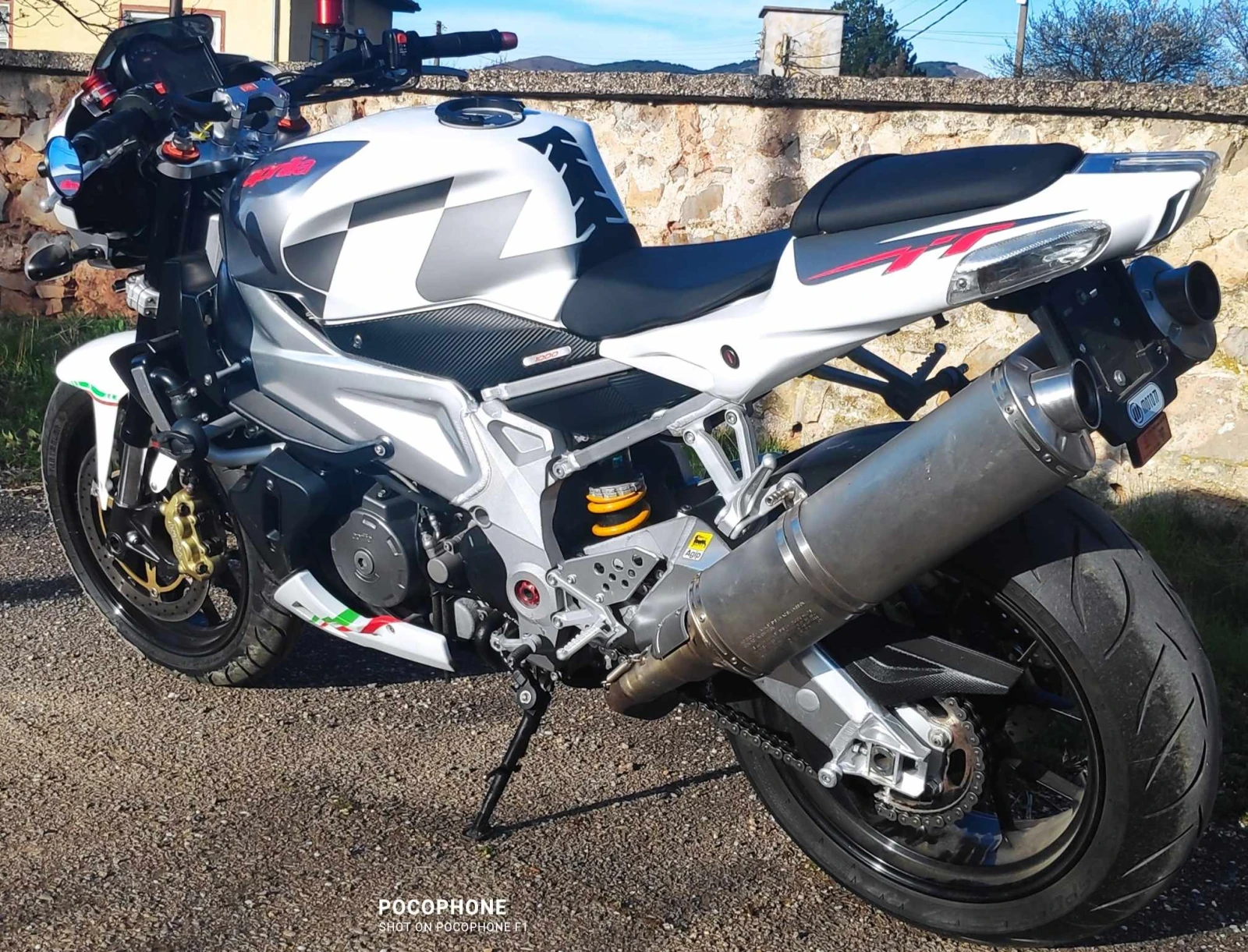 Aprilia Tuono 1000 R - изображение 6