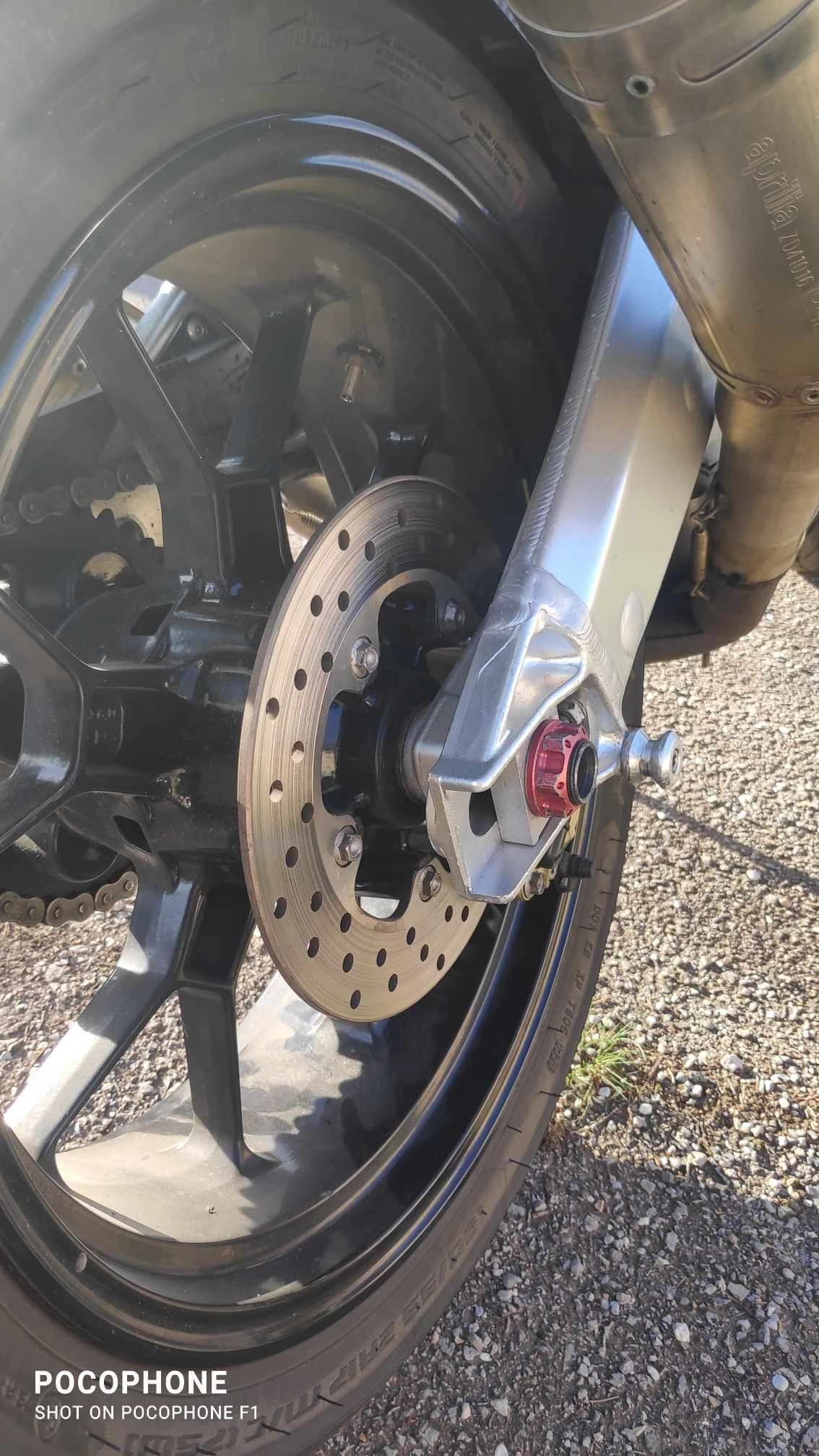 Aprilia Tuono 1000 R - изображение 5