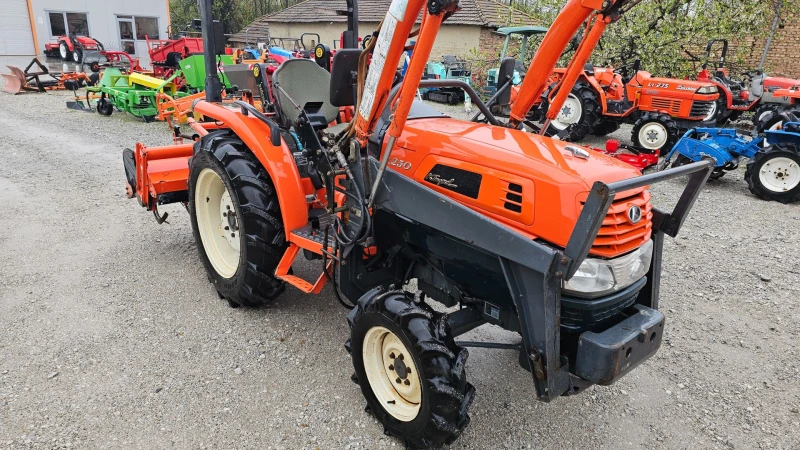 Трактор Kubota KL250H с челен товарач, 4х4, 25кс, АграБГ Джолев, снимка 10 - Селскостопанска техника - 5227315