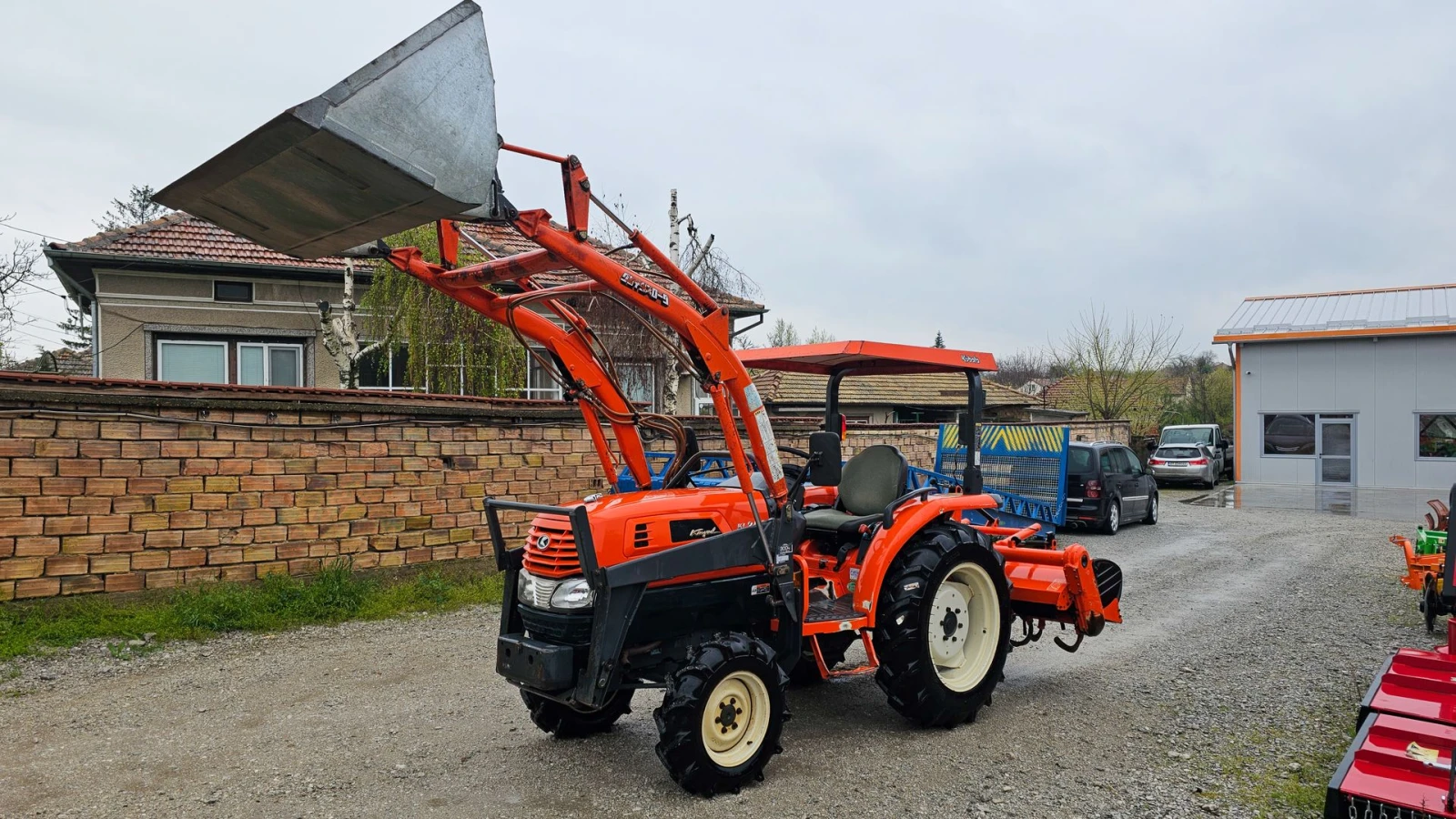 Трактор Kubota KL250H с челен товарач, 4х4, 25кс, АграБГ Джолев, снимка 1