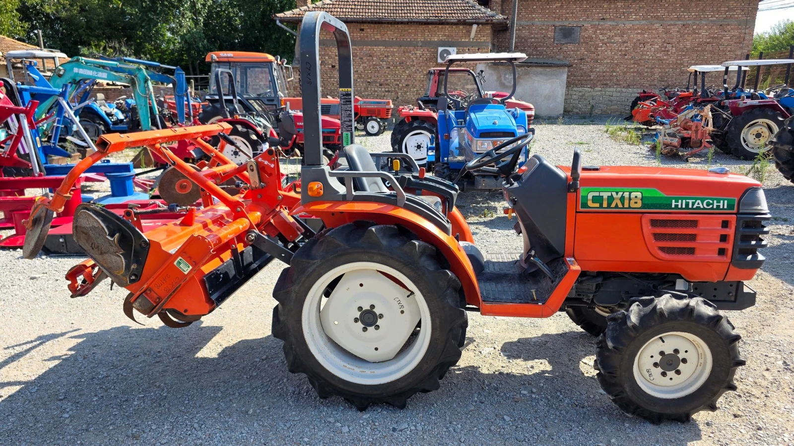 Трактор Kubota GB180 (CTX18) с фреза, 4х4, 18 кс, АграБГ Джолев, снимка 5 - Селскостопанска техника - 5227315