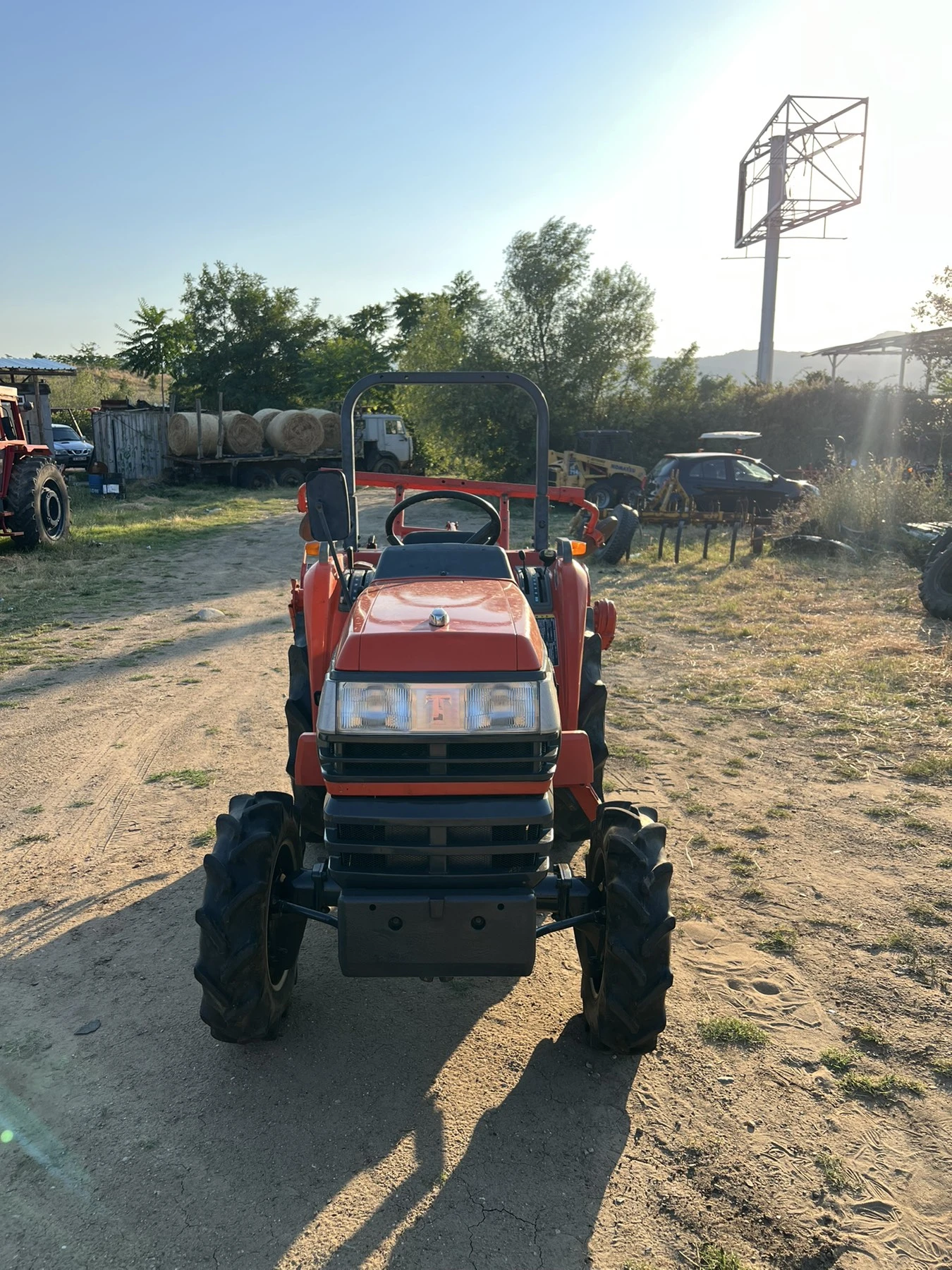 Трактор Kubota  - изображение 3