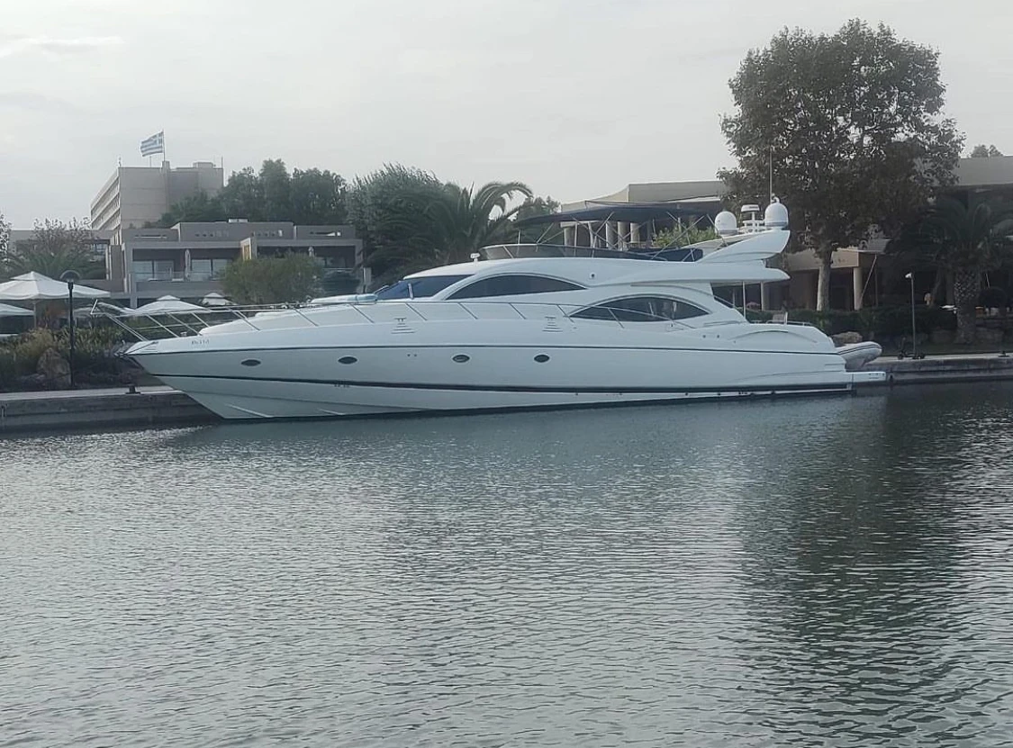 Моторна яхта Sunseeker 74 manhattan 