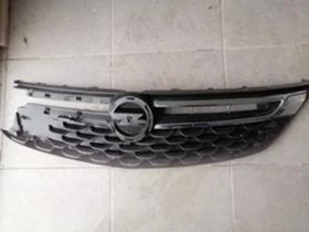 Лява лайсна за решетка за Опел Астра К 2016-2020г...13499384..., снимка 1