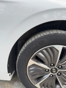 Hyundai Ioniq Plug in, снимка 14