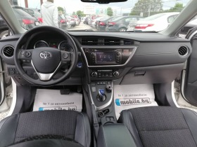 Toyota Auris HIBRID, снимка 10