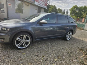 Skoda Octavia Scout, 4x4, DSG, 1.8i/180kc - 19900 лв. - 91752088 3