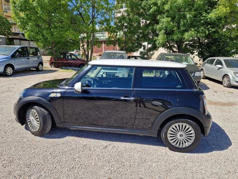 Mini One 1.6i/120хил.км!, снимка 8 - Автомобили и джипове - 44311030