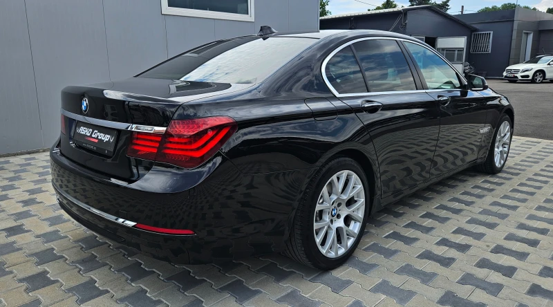 BMW 730 ! XD/FACE/GERMANY/DISTR/HEAD UP/ПОДГРЕВ/CAMERA/LIZ, снимка 5 - Автомобили и джипове - 46858453