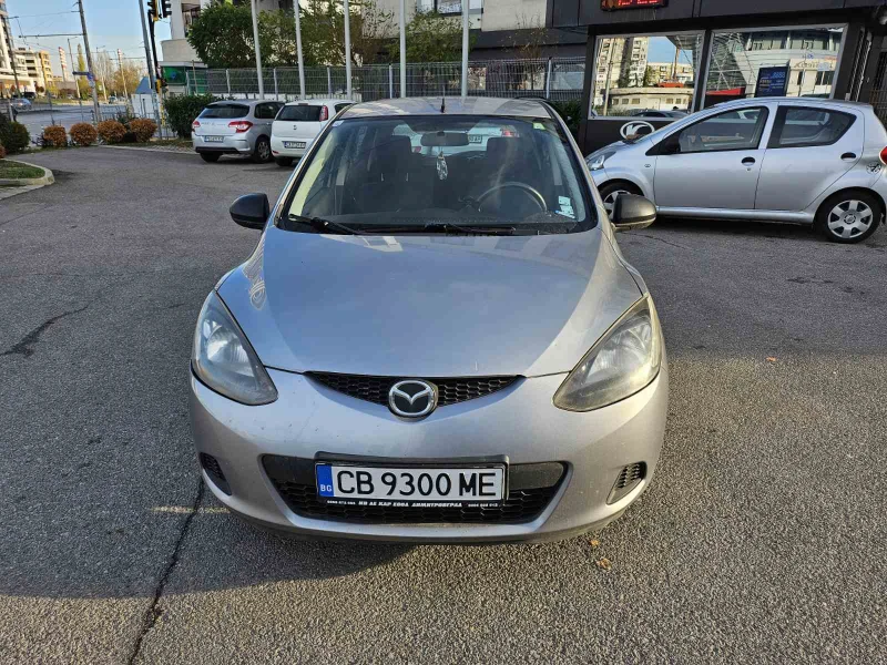 Mazda 2, снимка 3 - Автомобили и джипове - 48335071