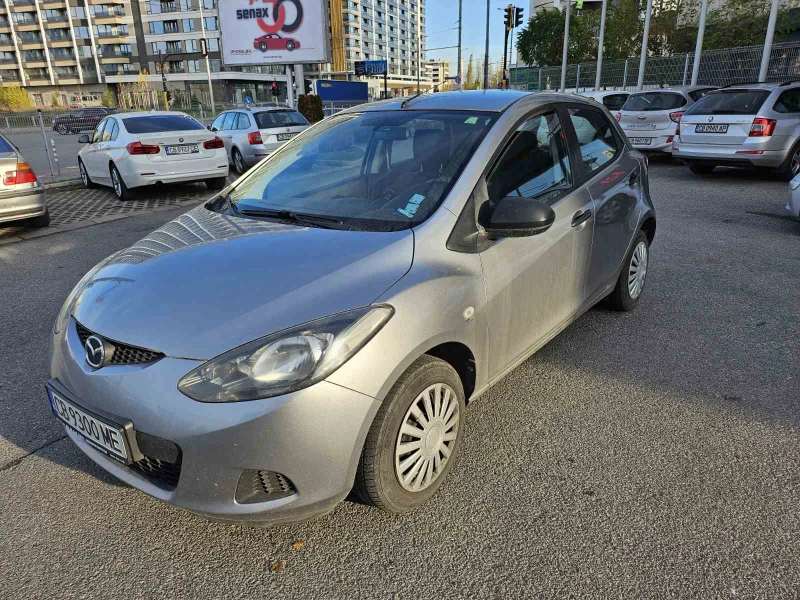 Mazda 2, снимка 1 - Автомобили и джипове - 48335071