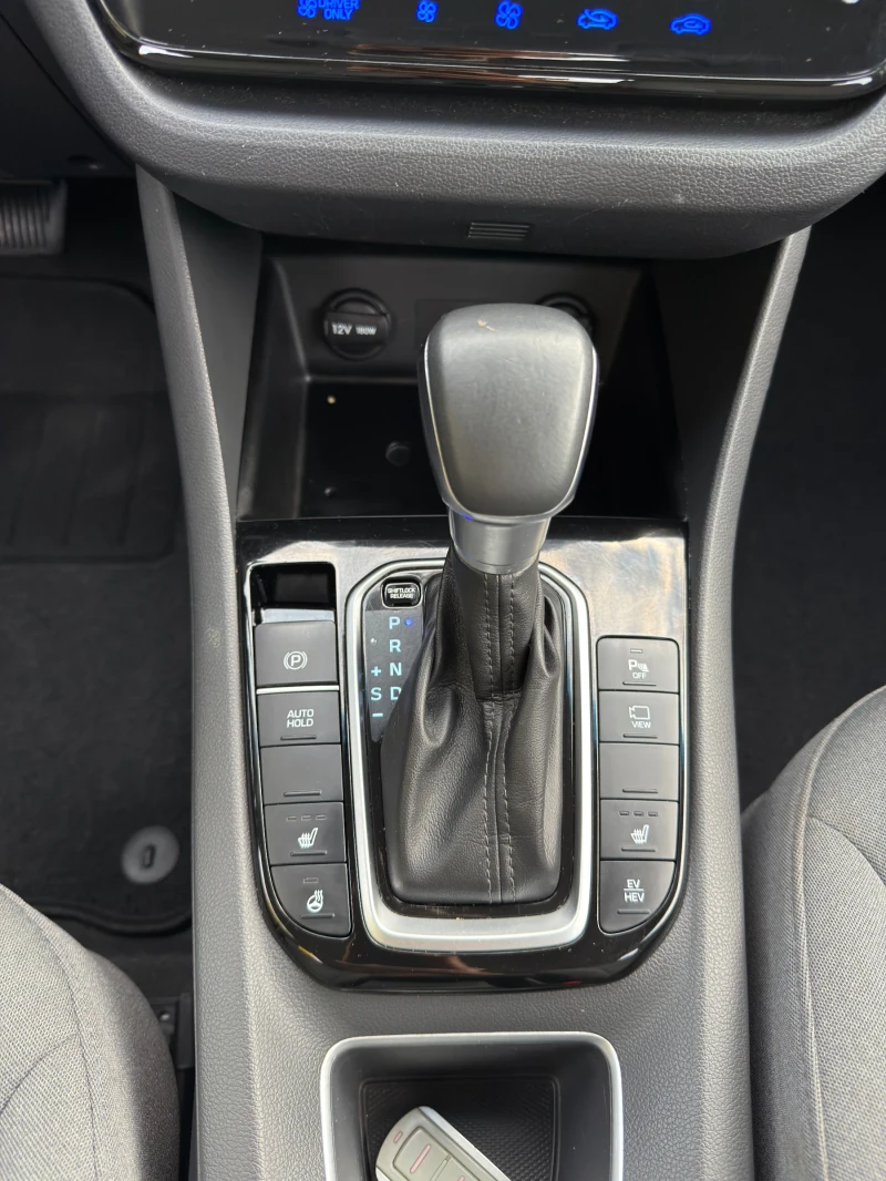 Hyundai Ioniq Plug in, снимка 11 - Автомобили и джипове - 52556747