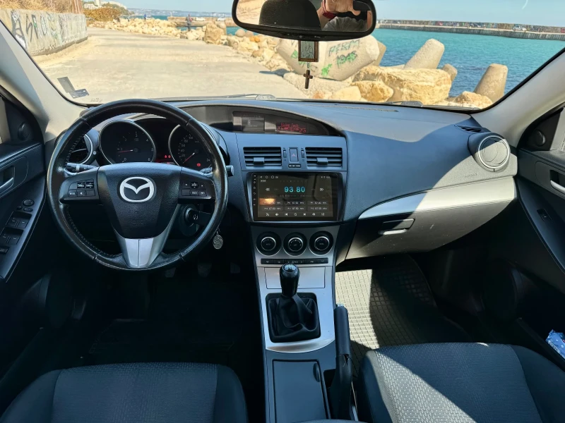 Mazda 3 1.6 CD, снимка 9 - Автомобили и джипове - 53358173