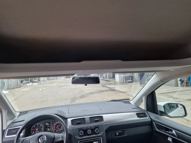 VW Caddy Клима 2.0 л пътник 147890км, снимка 17 - Автомобили и джипове - 53445063