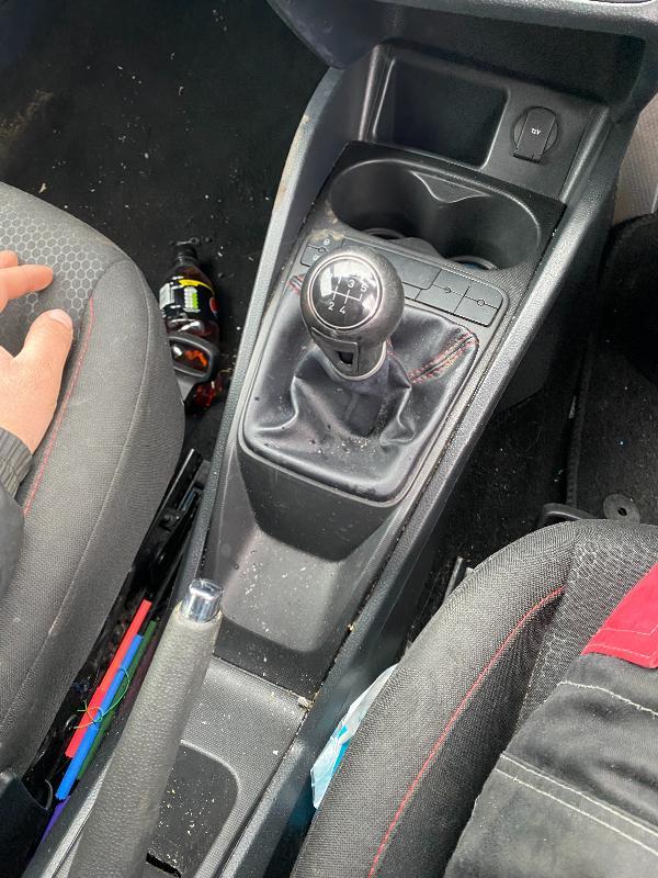 Seat Ibiza 1.2 tsi FR, снимка 9 - Автомобили и джипове - 40418034