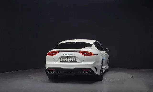 Kia Stinger 2.0T 2WD  - изображение 4