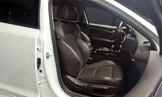 Kia Stinger 2.0T 2WD  - изображение 10