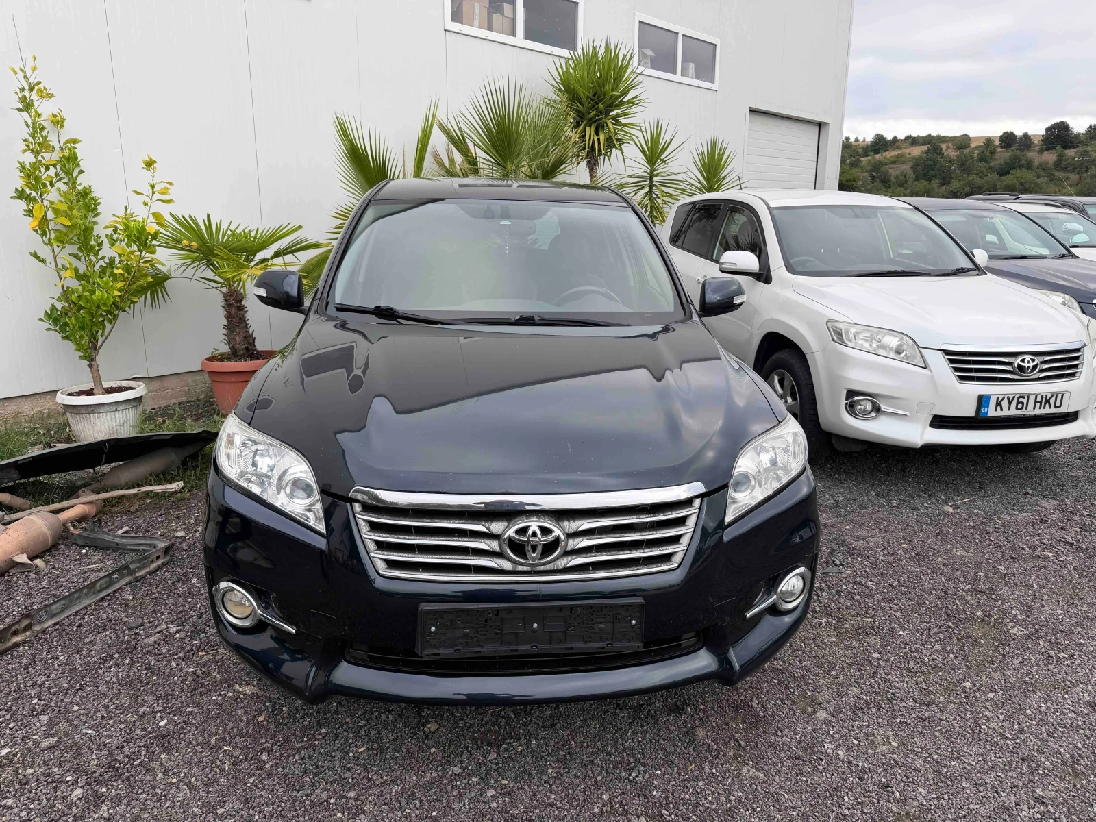 Toyota Rav4 2. 2 D-4D (150 к. с. ), 4x4  НА ЧАСТИ