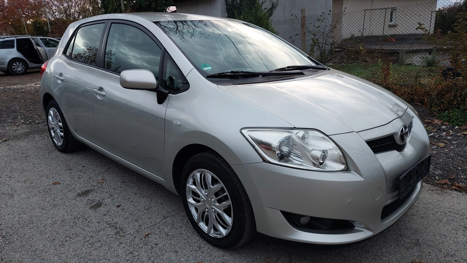 Toyota Auris 1.6 VVT-I - изображение 3