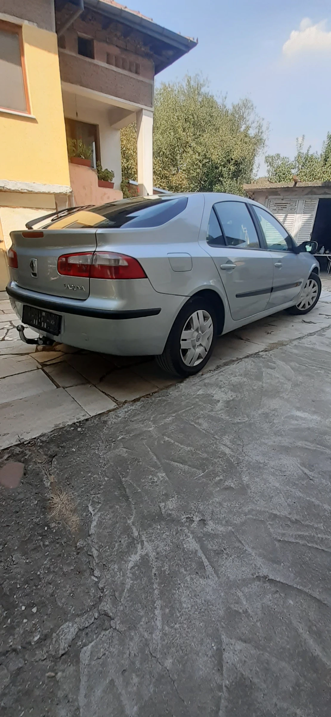 Renault Laguna 1.8i 16v 121кс - изображение 2