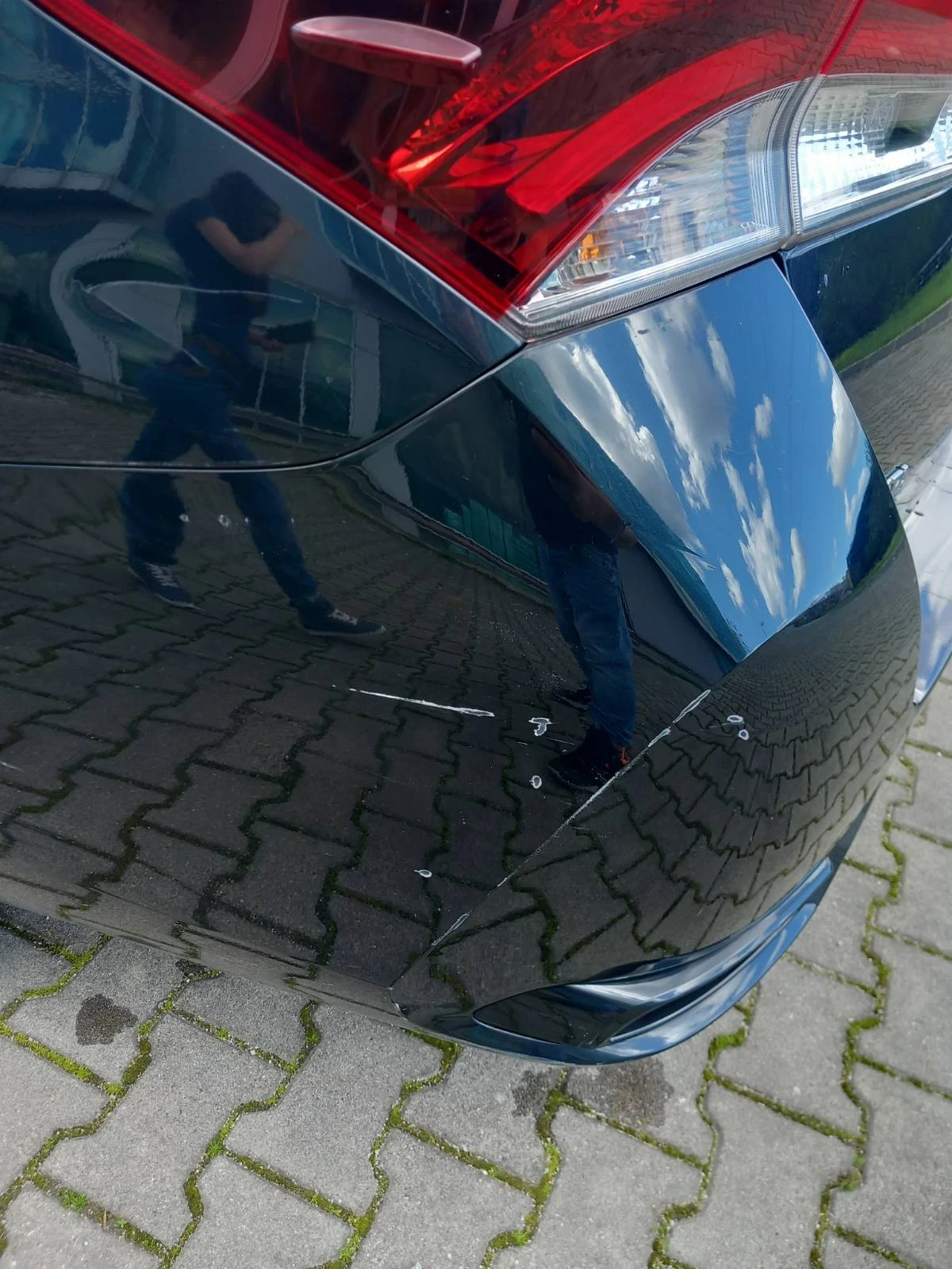 Toyota Auris 1.8 Hybrid   - изображение 5