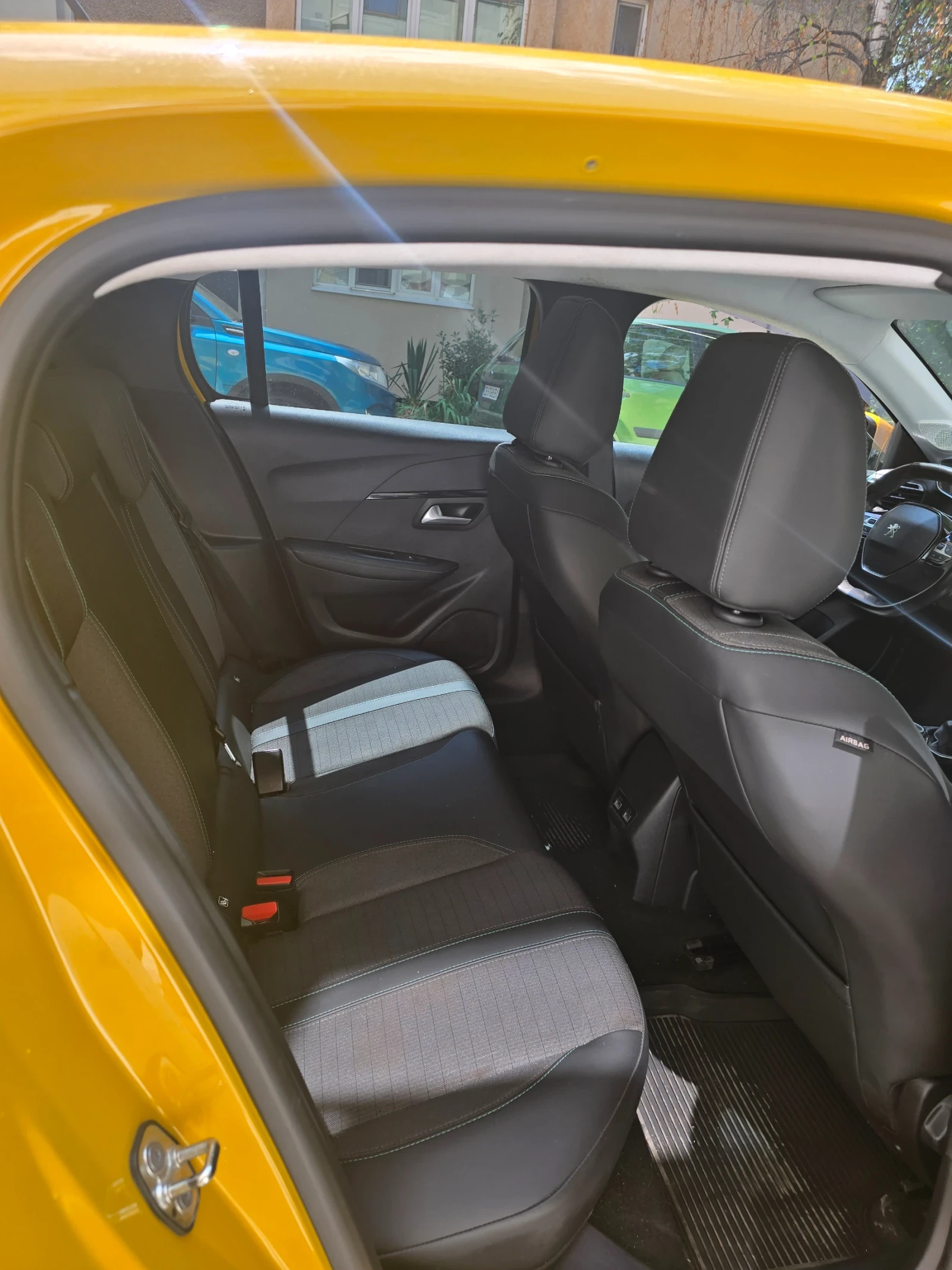 Peugeot 208 1.5 Hdi - изображение 9