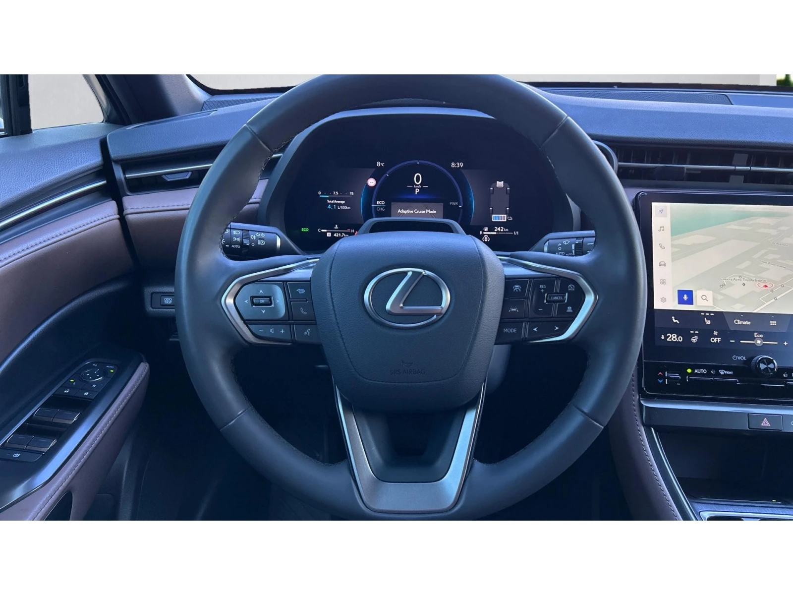 Lexus LBX    1040 . | Mobile.bg   13