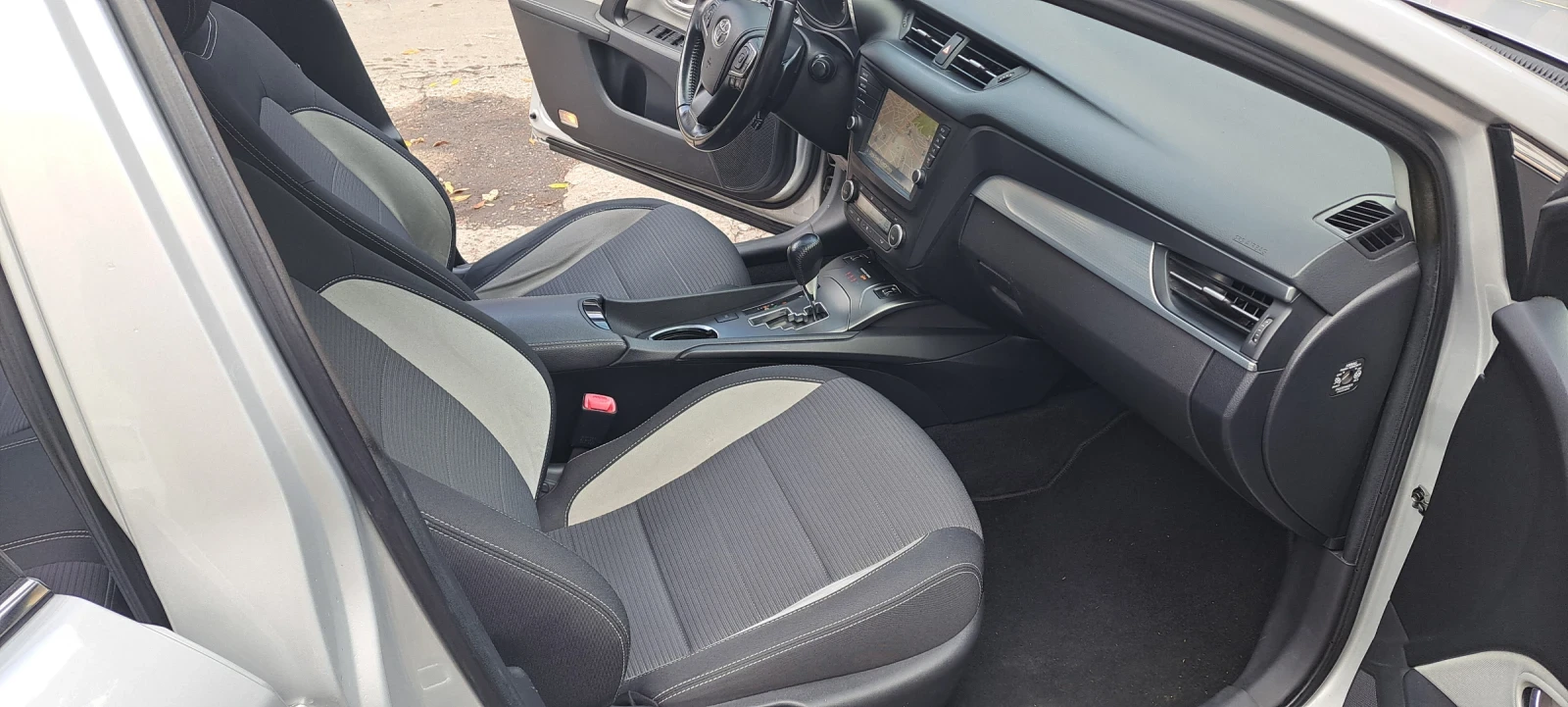 Toyota Avensis 1.8, 147hp, VVTI, CAMERA | Mobile.bg   8