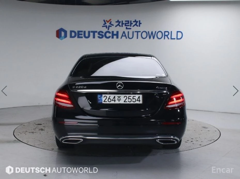 Mercedes-Benz E 220  - изображение 4