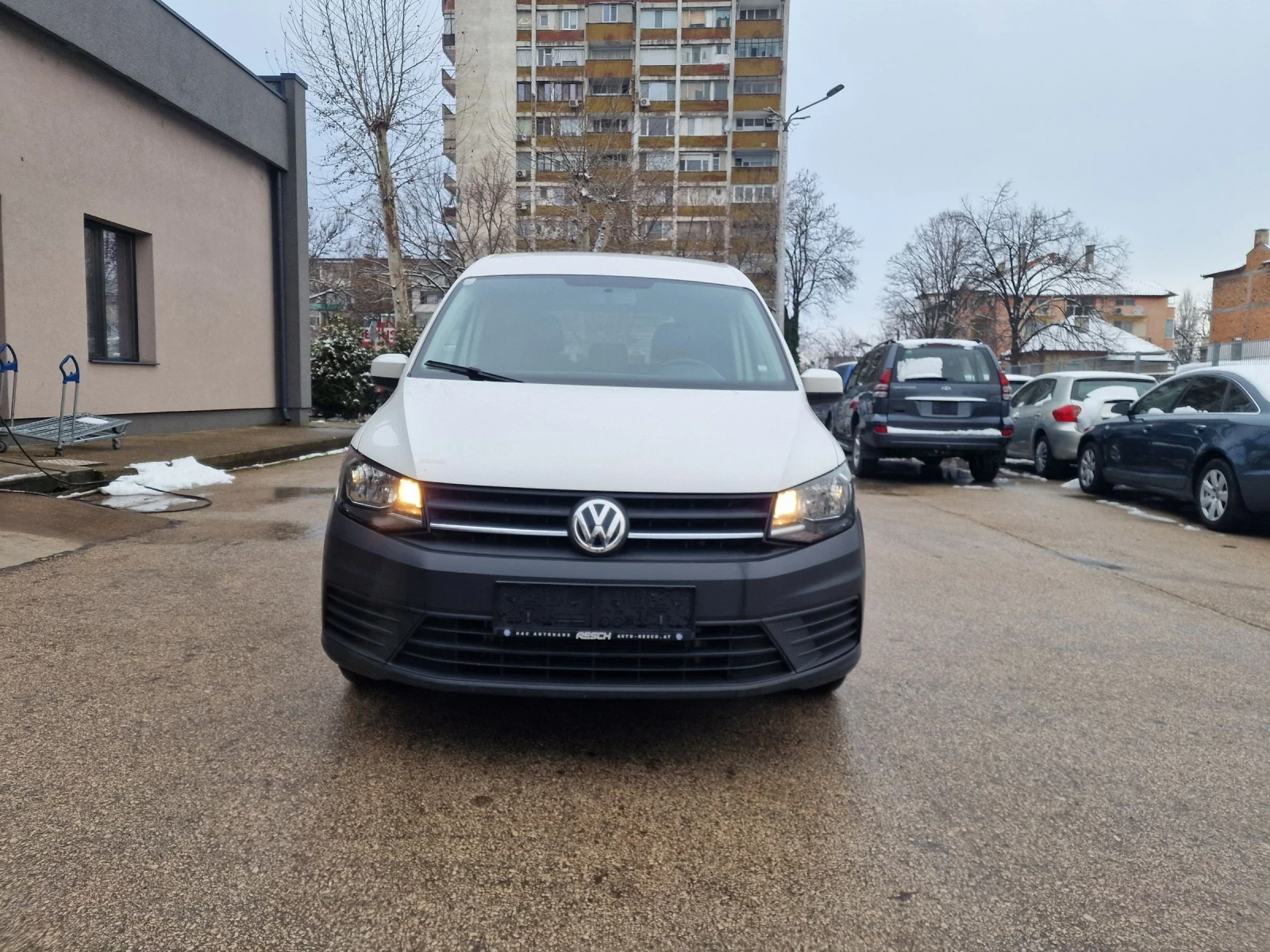 VW Caddy Клима 2.0 л пътник 147890км - изображение 2