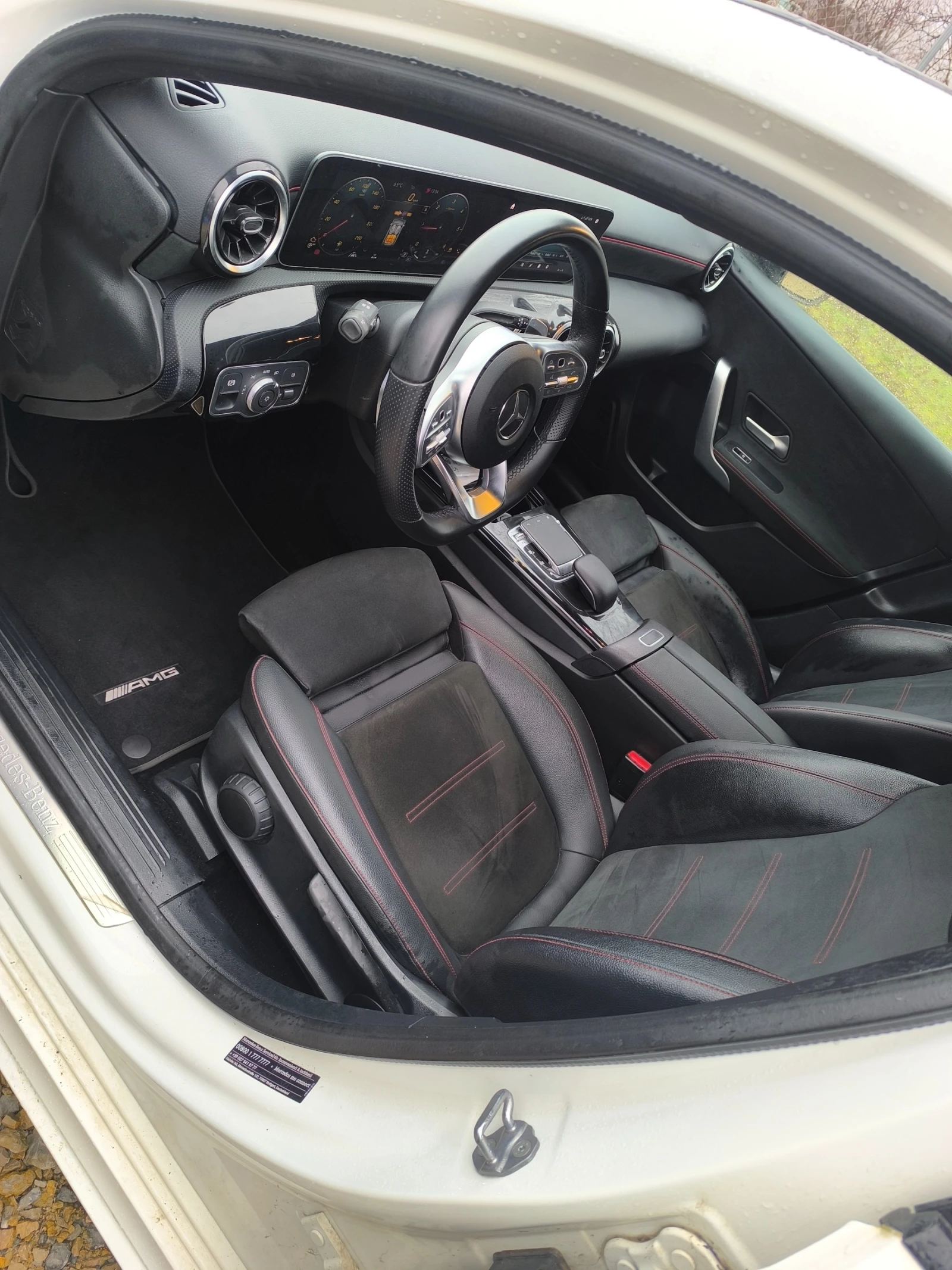 Mercedes-Benz A 180 Amg pack , снимка 15 - Автомобили и джипове - 53470320