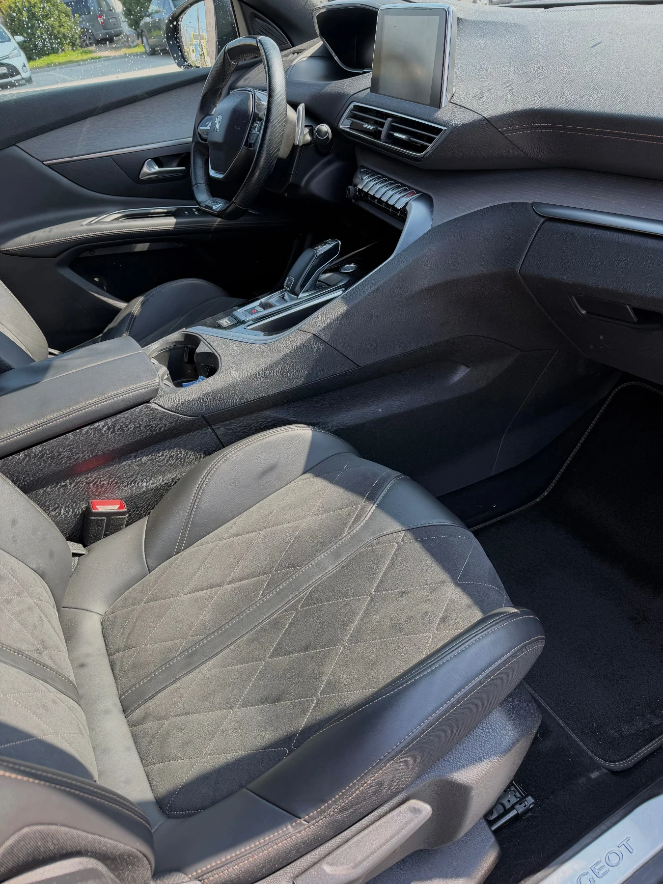 Peugeot 3008 2.0HDI* GT LINE* 360* Keyless* FULL* , снимка 6 - Автомобили и джипове - 53862794