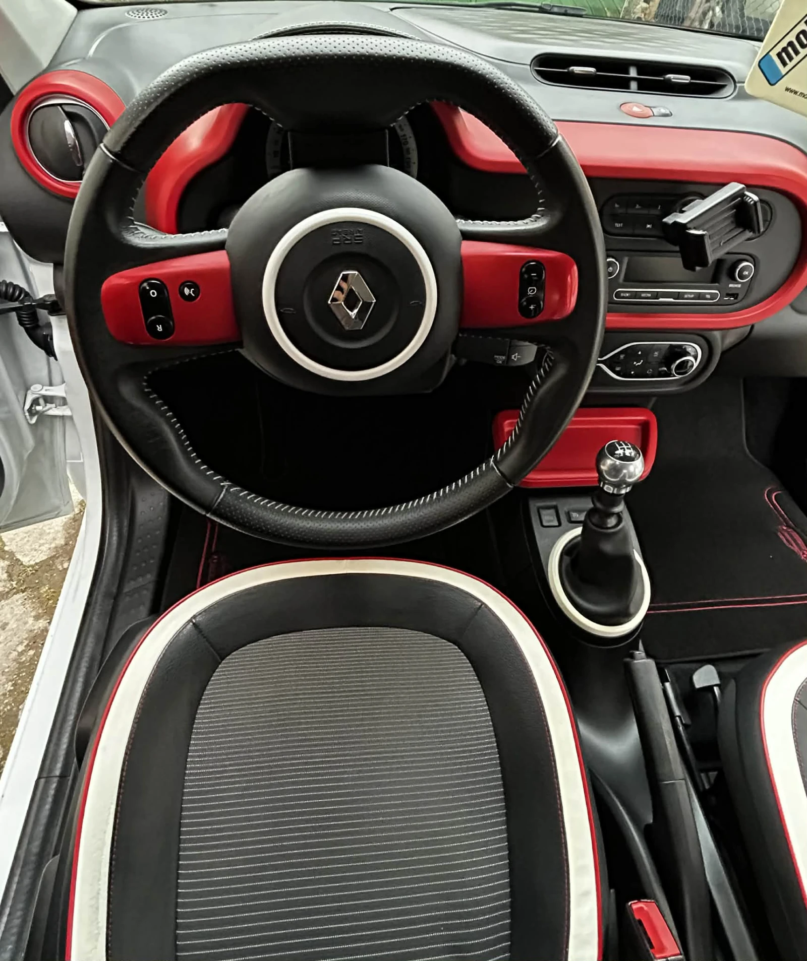 Renault Twingo, снимка 9 - Автомобили и джипове - 53940258