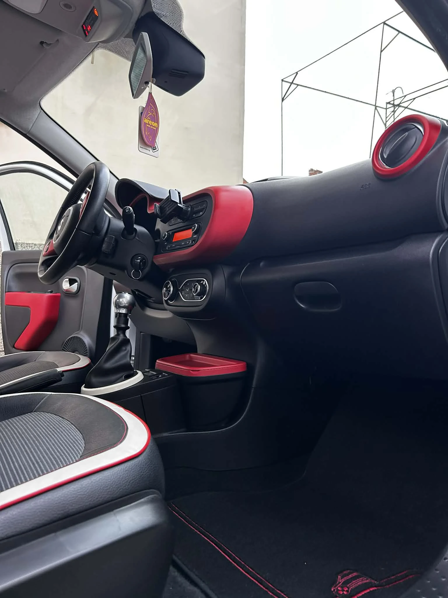 Renault Twingo, снимка 14 - Автомобили и джипове - 53940258