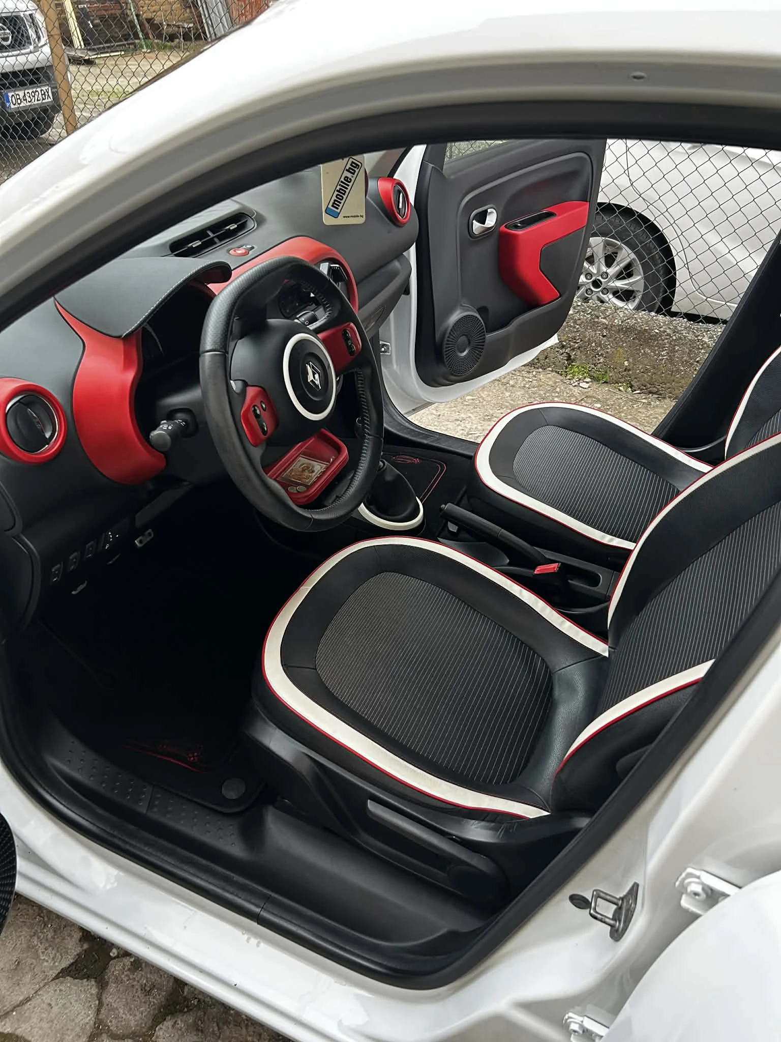 Renault Twingo, снимка 4 - Автомобили и джипове - 53940258