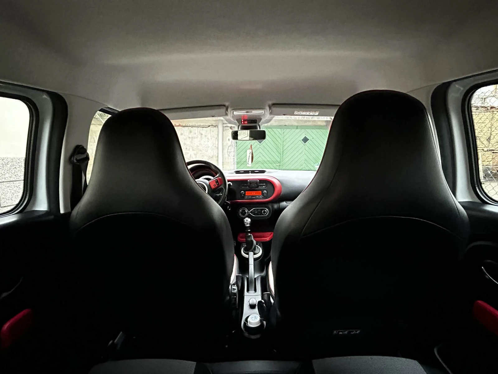 Renault Twingo, снимка 16 - Автомобили и джипове - 53940258