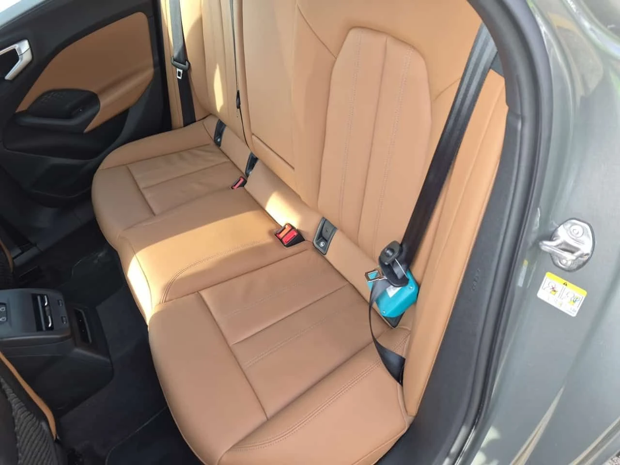 Audi A5 * quattro Premium* ПОДГРЕВ* ПАНОРАМА* ДВА КЛЮЧА* , снимка 11 - Автомобили и джипове - 53996956