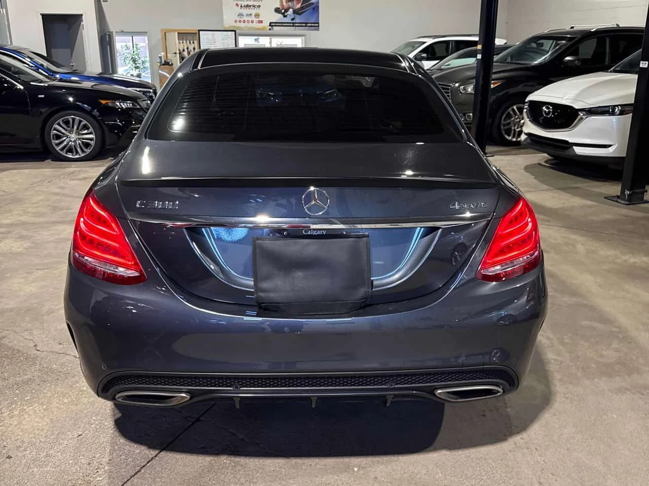 Mercedes-Benz C 300 * CARFAX * Burmester * Панорама * , снимка 4 - Автомобили и джипове - 54242747