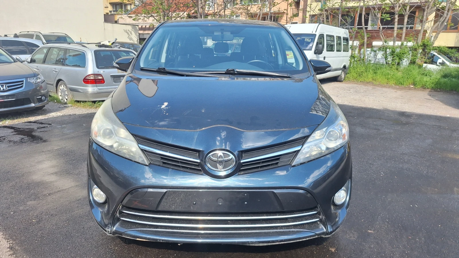 Toyota Verso 1.8 6sk.navi 7 местен, снимка 2 - Автомобили и джипове - 54442318