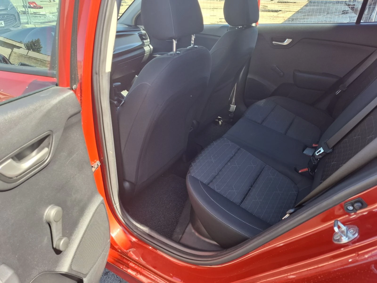 Kia Rio 1.0 ����� �������� | Mobile.bg � ����������� 7