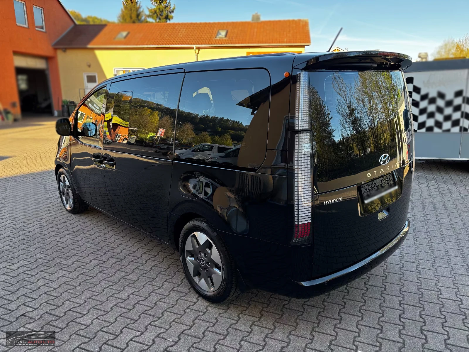 Hyundai Staria STARIA/2.2 PRIME/177HP/4X4/8МЕСТЕН/360/NAVI/245h, снимка 4 - Автомобили и джипове - 54753248