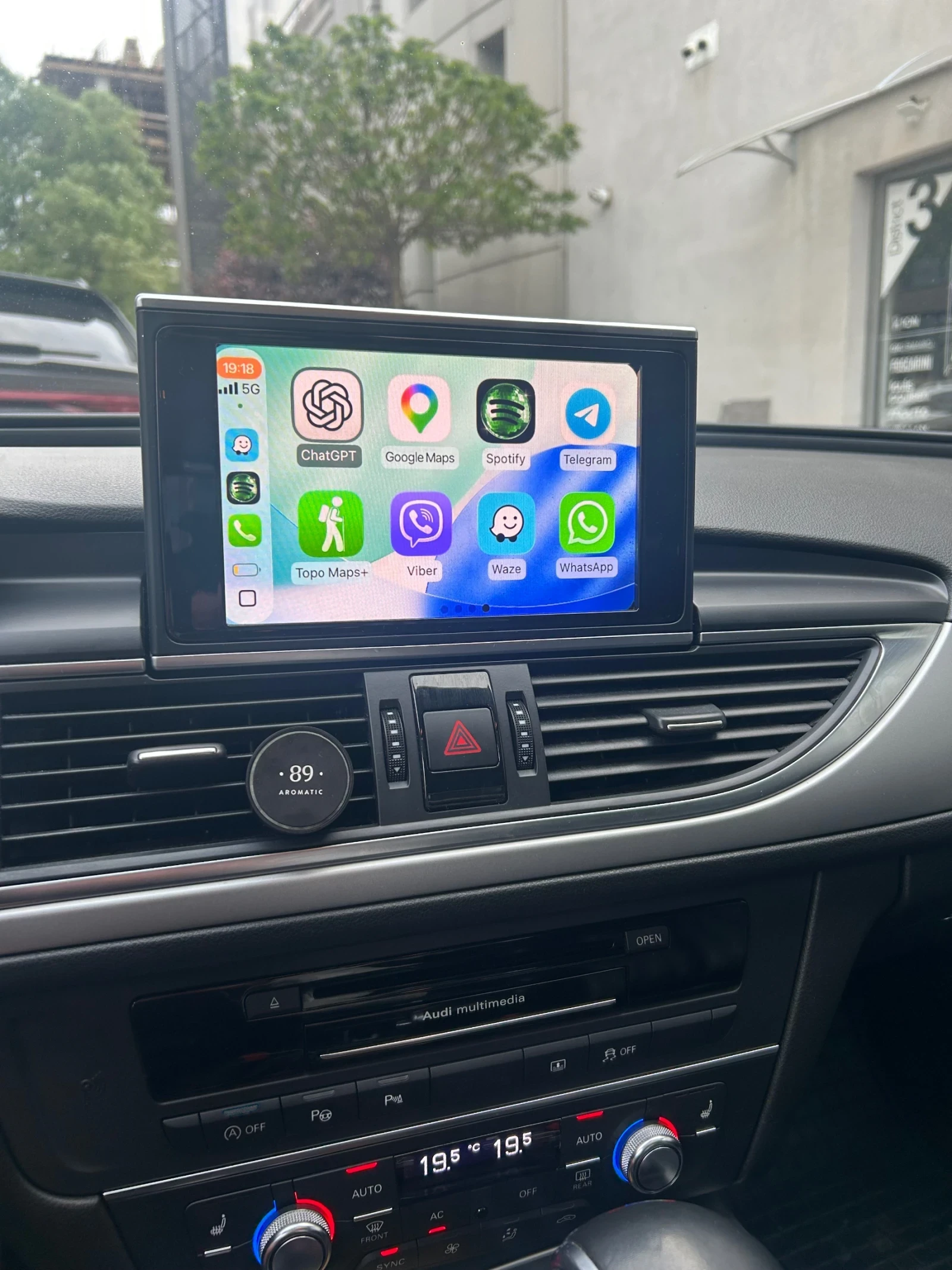 Audi A6 3.0 TDI S-Tronic, снимка 6 - Автомобили и джипове - 54808443
