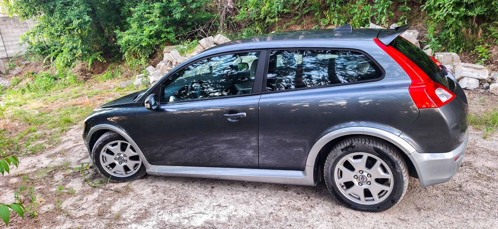 Volvo C30 R-Design 1.8i, снимка 8 - Автомобили и джипове - 54974388