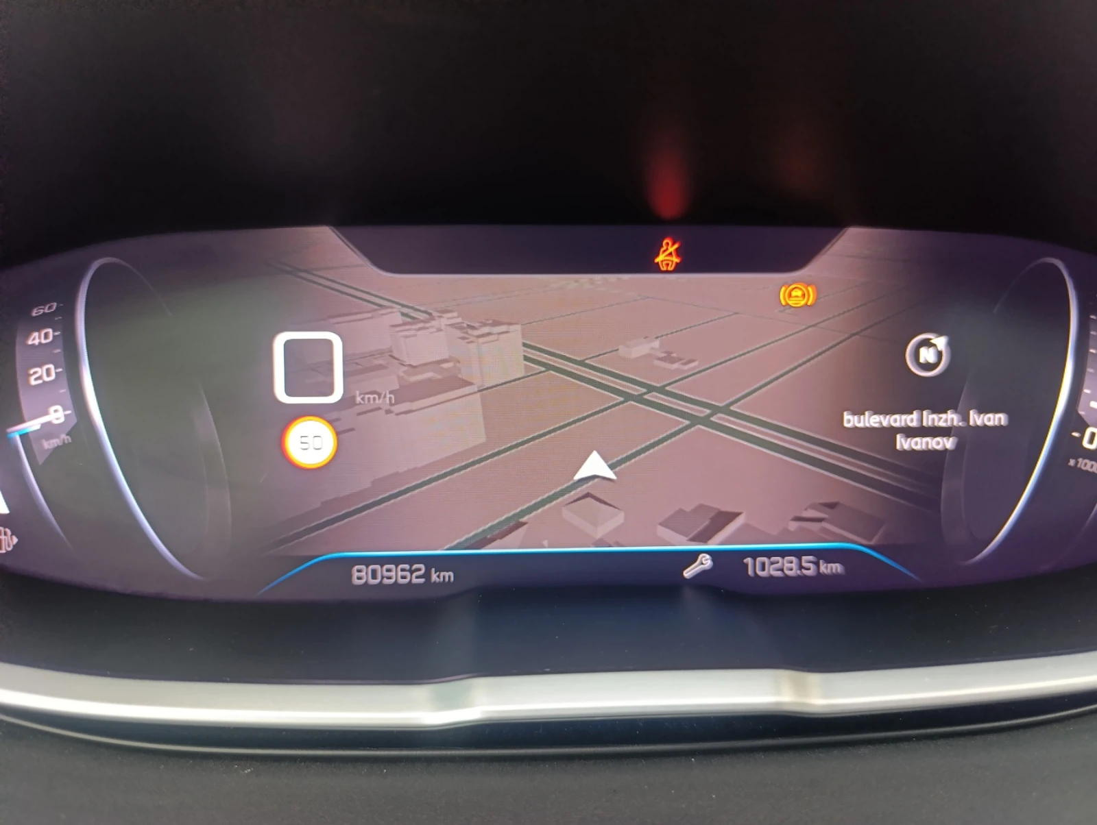 Peugeot 5008 1.2 ALLURE ЛИЗИНГ!!!, снимка 15 - Автомобили и джипове - 55613633
