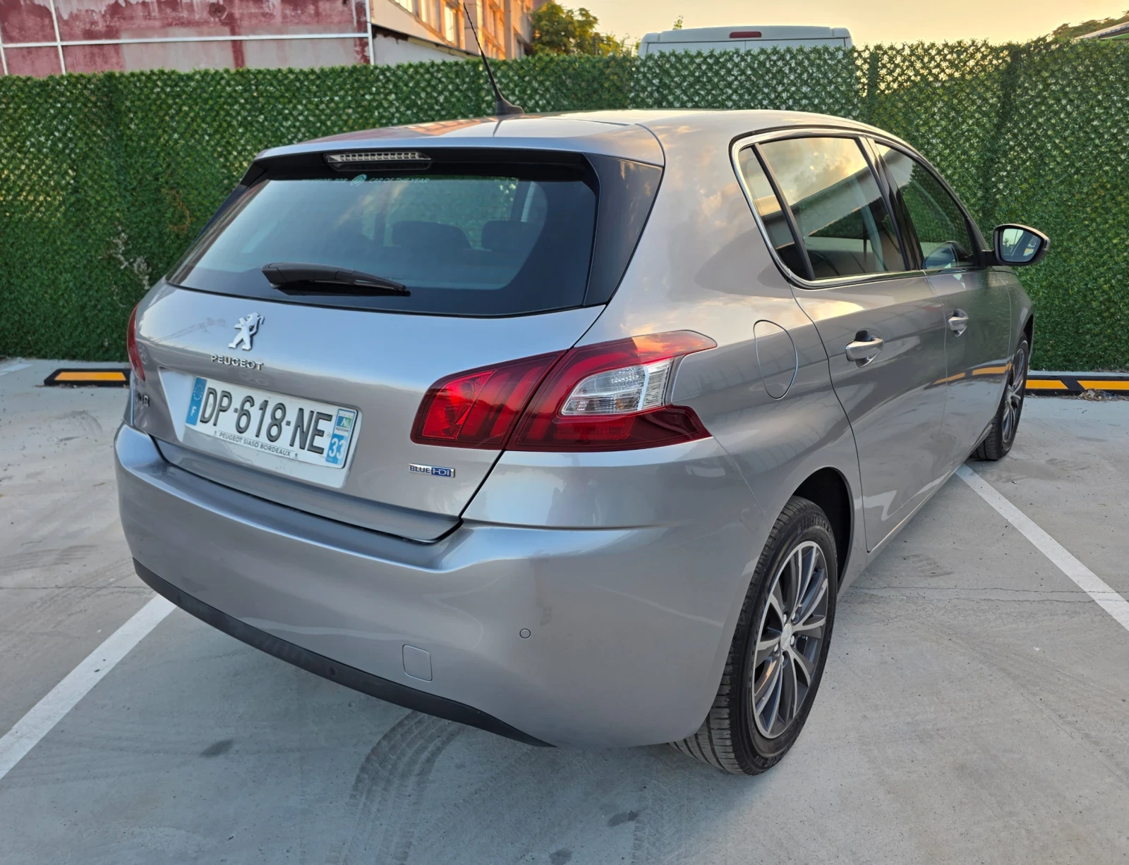 Peugeot 308 1.6 hdi, снимка 4 - Автомобили и джипове - 55619423
