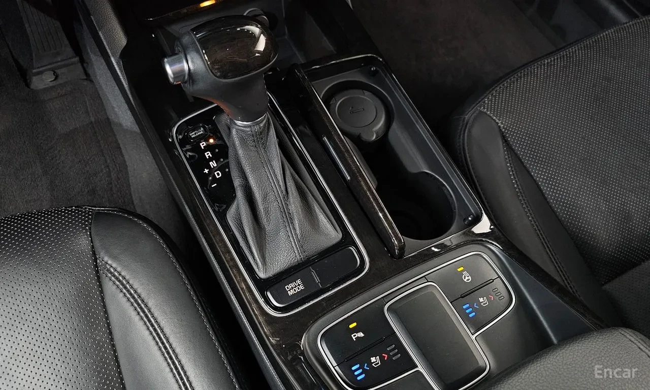 Kia K7 PRESTIGE* HEAD-UP* 360* OБДУХВАНЕ* ПОДГРЕВ* PANO, снимка 9 - Автомобили и джипове - 55728201