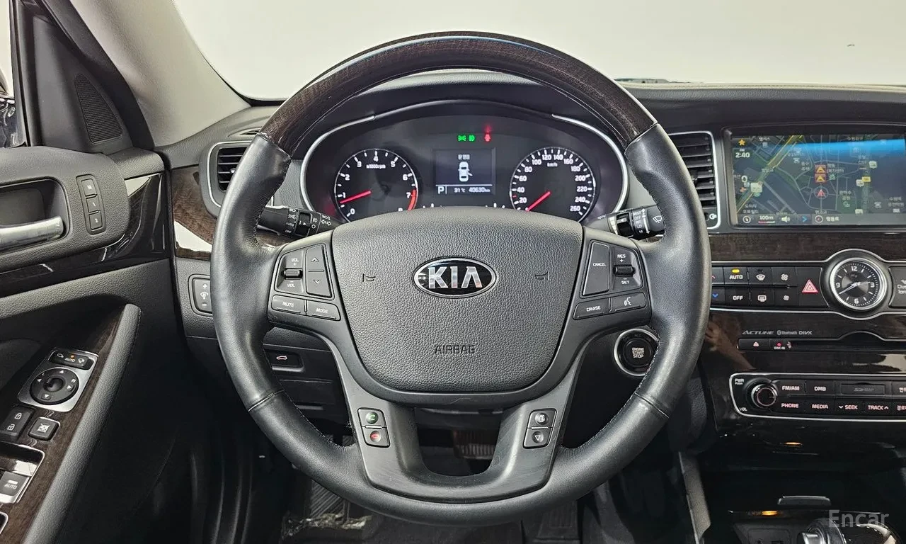 Kia K7 PRESTIGE* HEAD-UP* 360* OБДУХВАНЕ* ПОДГРЕВ* PANO, снимка 5 - Автомобили и джипове - 55728201
